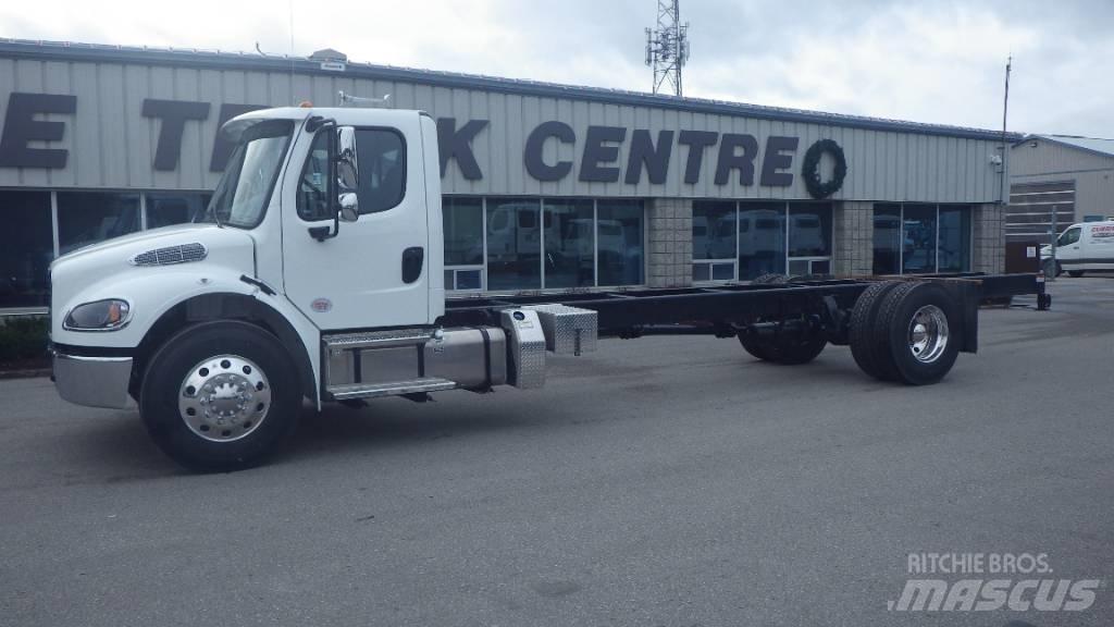 Freightliner M2 106 Kuorma-autoalustat