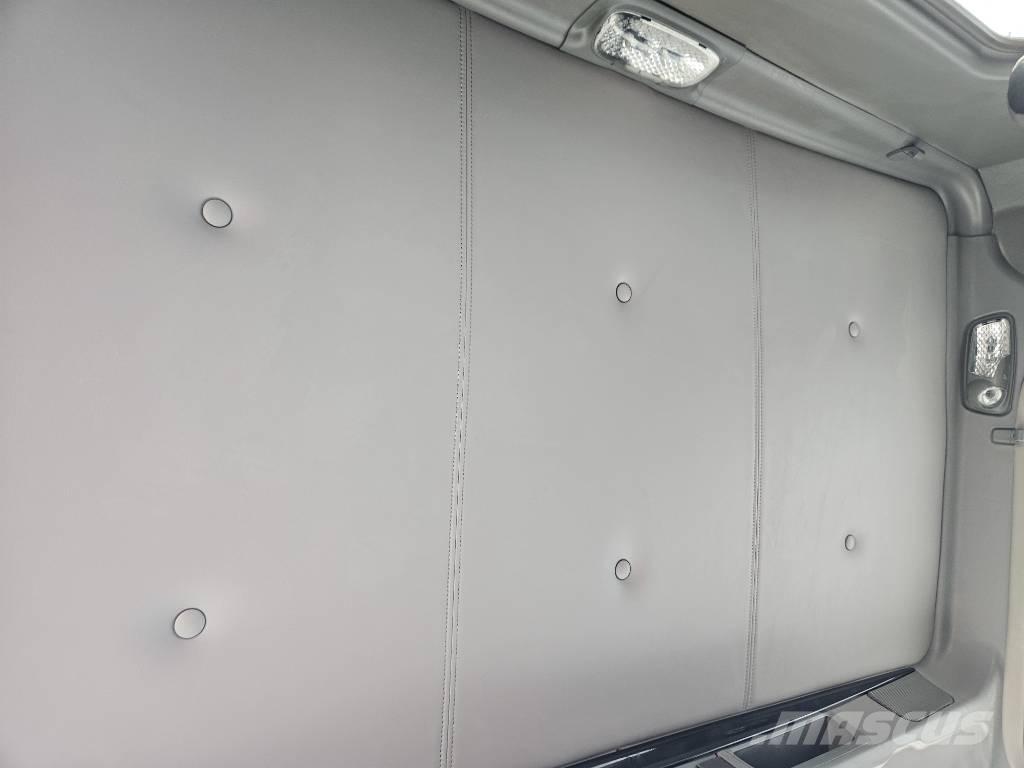 Kenworth T 800 Vetopöytäautot