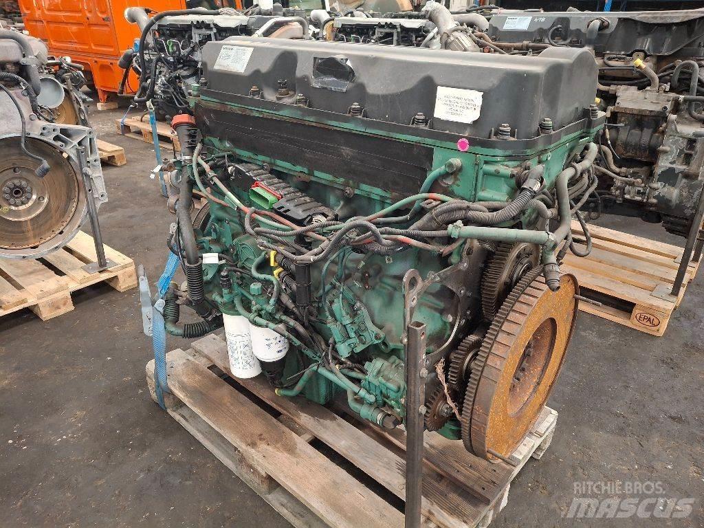 Volvo D11C370 Moottorit