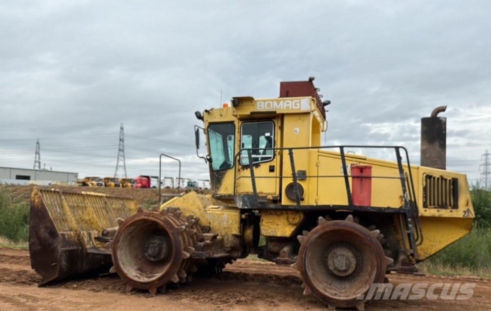 Bomag BC772RB Kaatopaikkajyrät