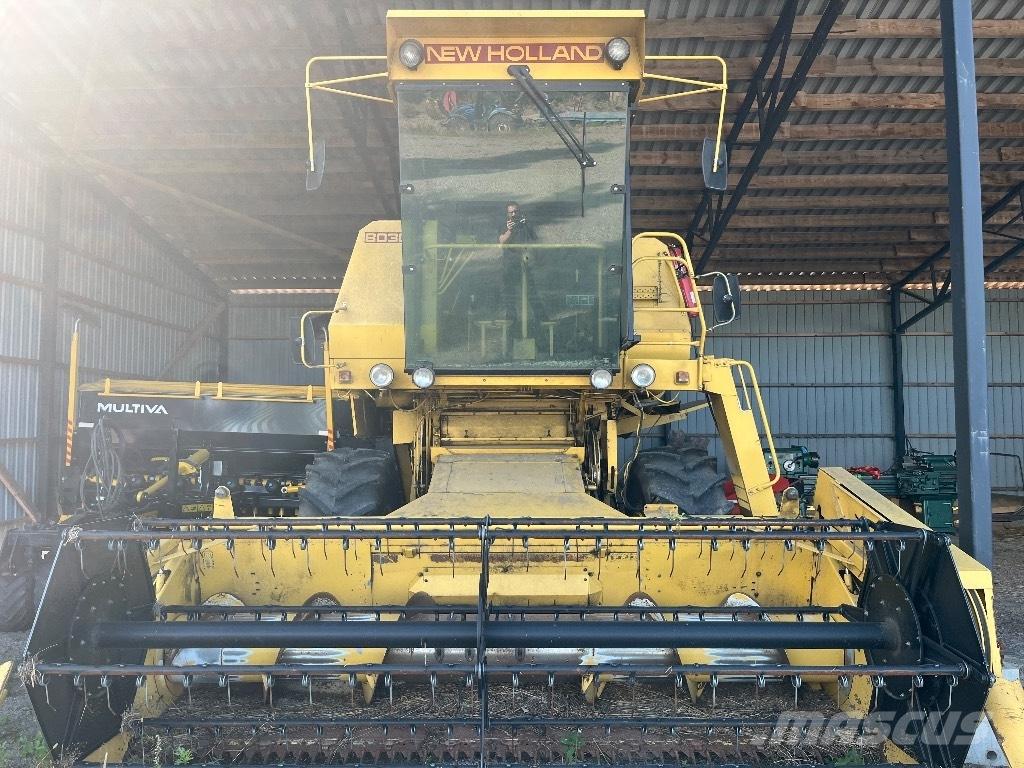 New Holland 8030 Leikkuupuimurit