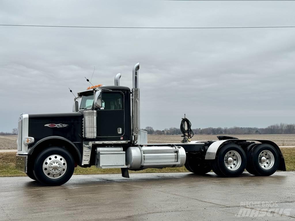 Peterbilt 389 Vetopöytäautot