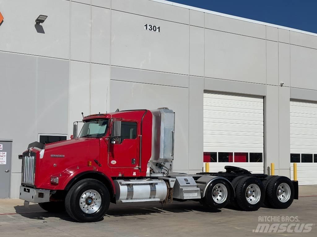 Kenworth T 800 Vetopöytäautot