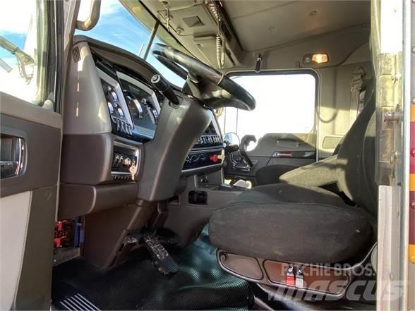 Kenworth T800 Vetopöytäautot