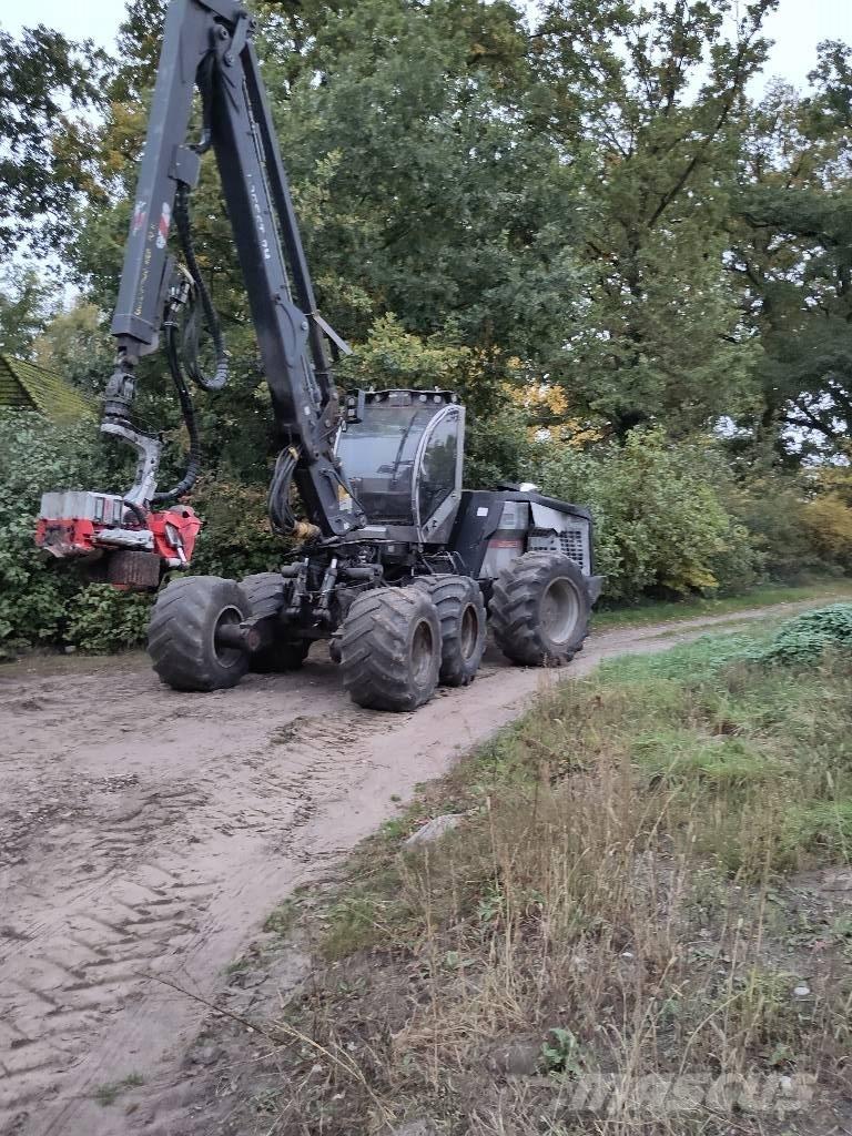 Logset H 8 Harvesterit