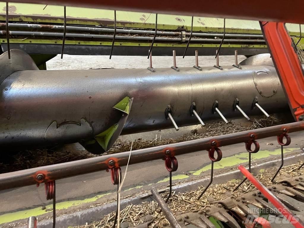 CLAAS LEXION 580 Leikkuupuimurit
