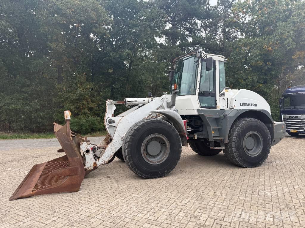 Liebherr L 538 Pyöräkuormaajat