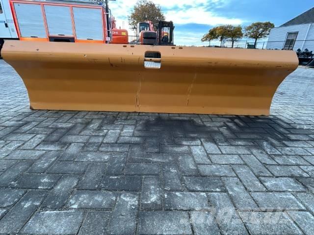  Dozerblad Neuwe Puskulevyt