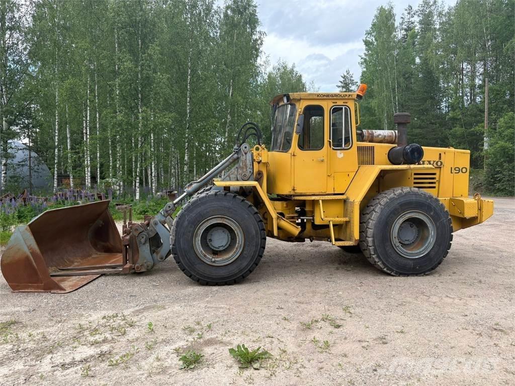Volvo BM L90 5.5. Pyöräkuormaajat