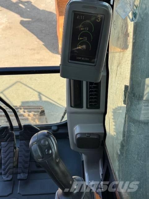 CAT 321 D CR Telakaivukoneet