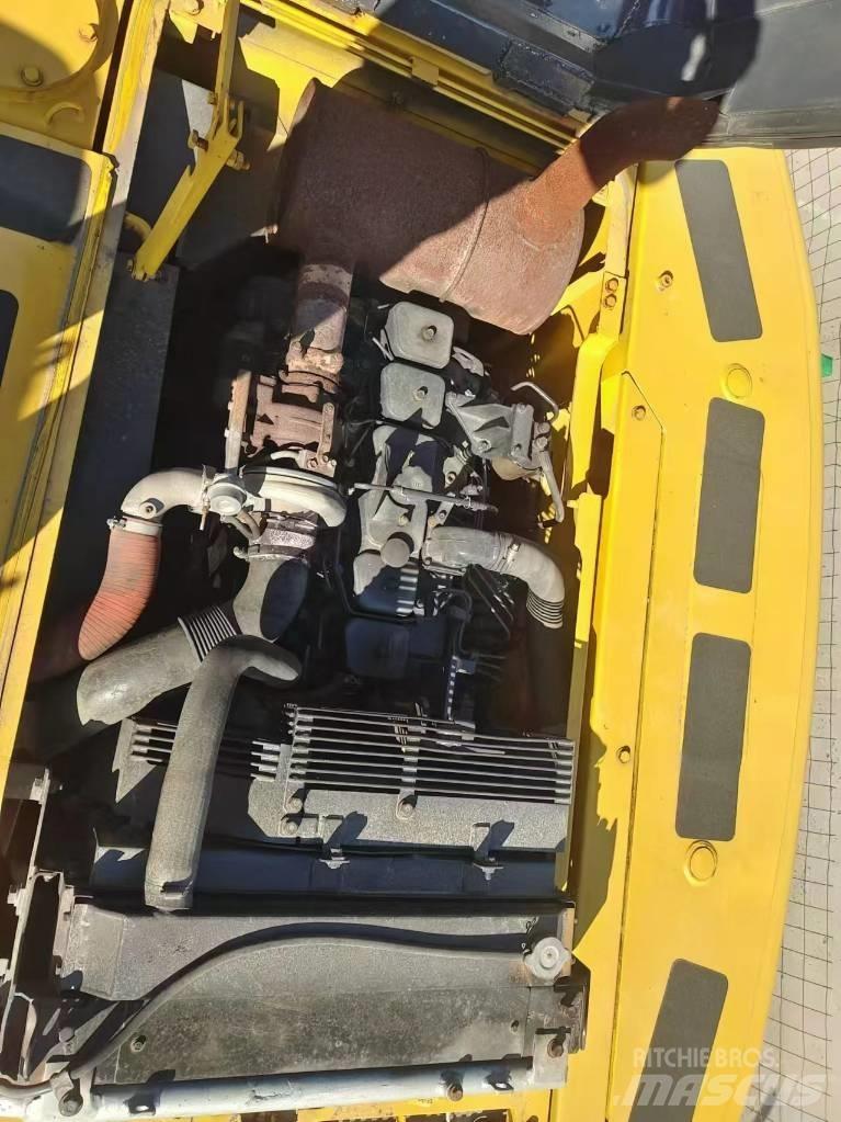 Komatsu PC 220 Telakaivukoneet