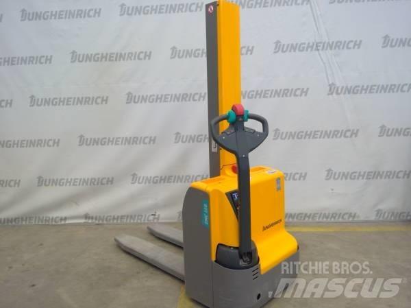 Jungheinrich EMC 110 Käyden ajettavat pinoamistrukit