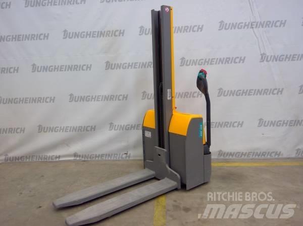 Jungheinrich EMC 110 Käyden ajettavat pinoamistrukit