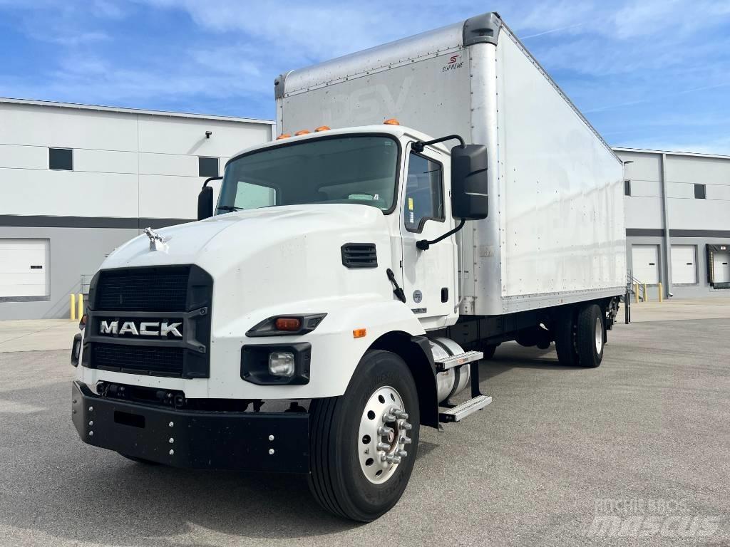 Mack MD 6 Umpikorikuorma-autot