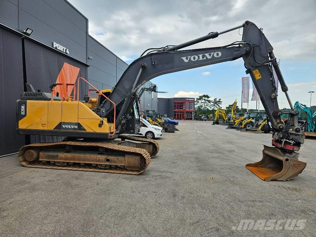 Volvo EC 250 EL Telakaivukoneet
