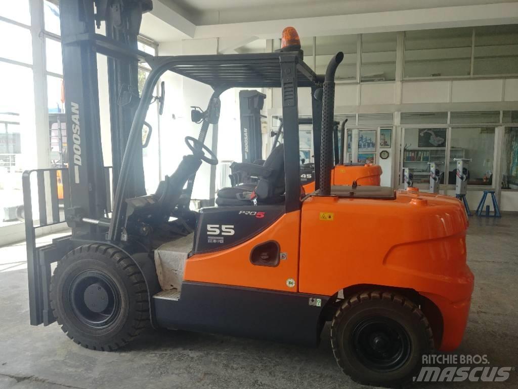 Doosan D55 SC-5 Dieseltrukit