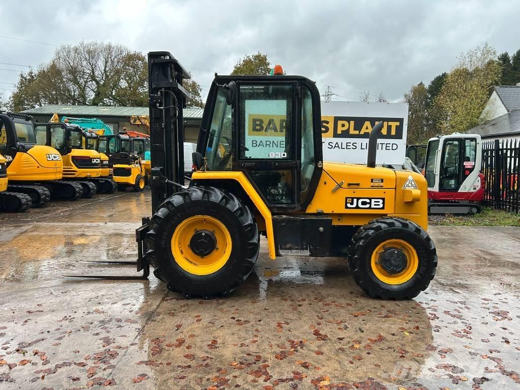 JCB 930 RTFL Maastotrukit