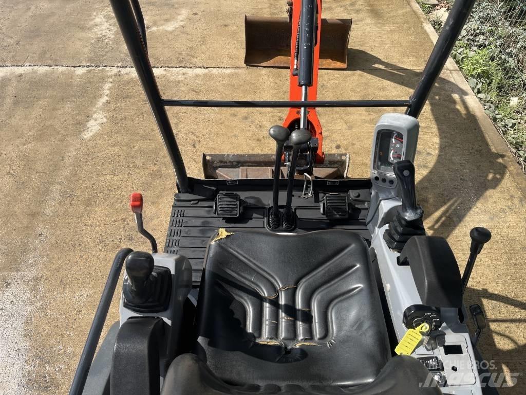 Kubota KX 015-4 Minikaivukoneet < 7t