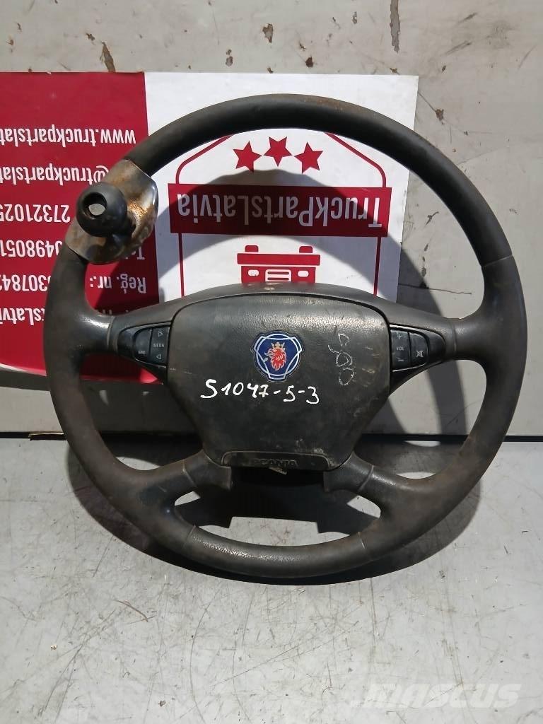 Scania P 420    1495393 Ohjaamot ja sisustat