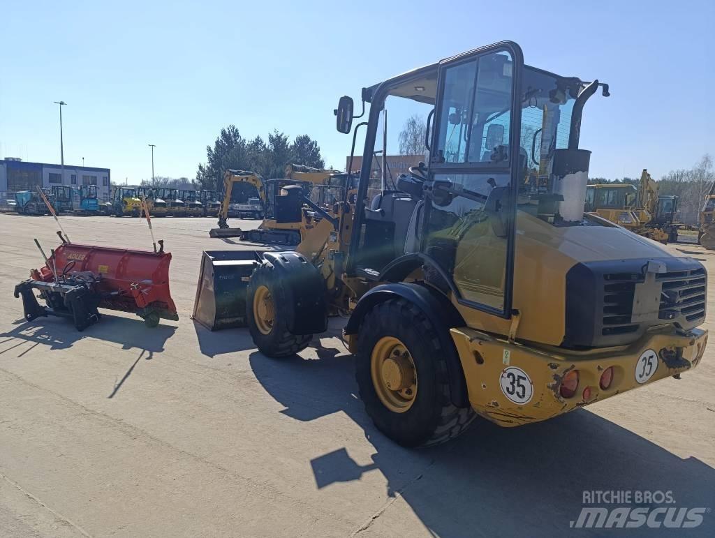 CAT 907 H 2 Pyöräkuormaajat