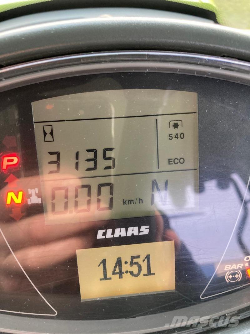 CLAAS Axion 870 Traktorit