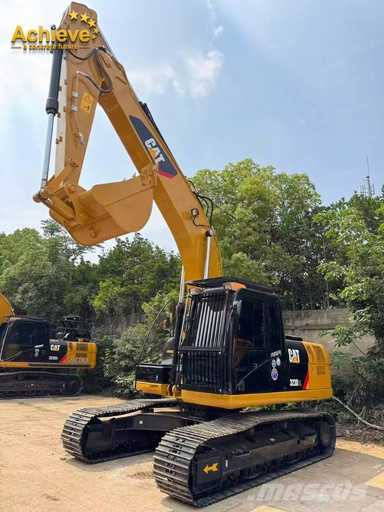 CAT 323D2L Telakaivukoneet