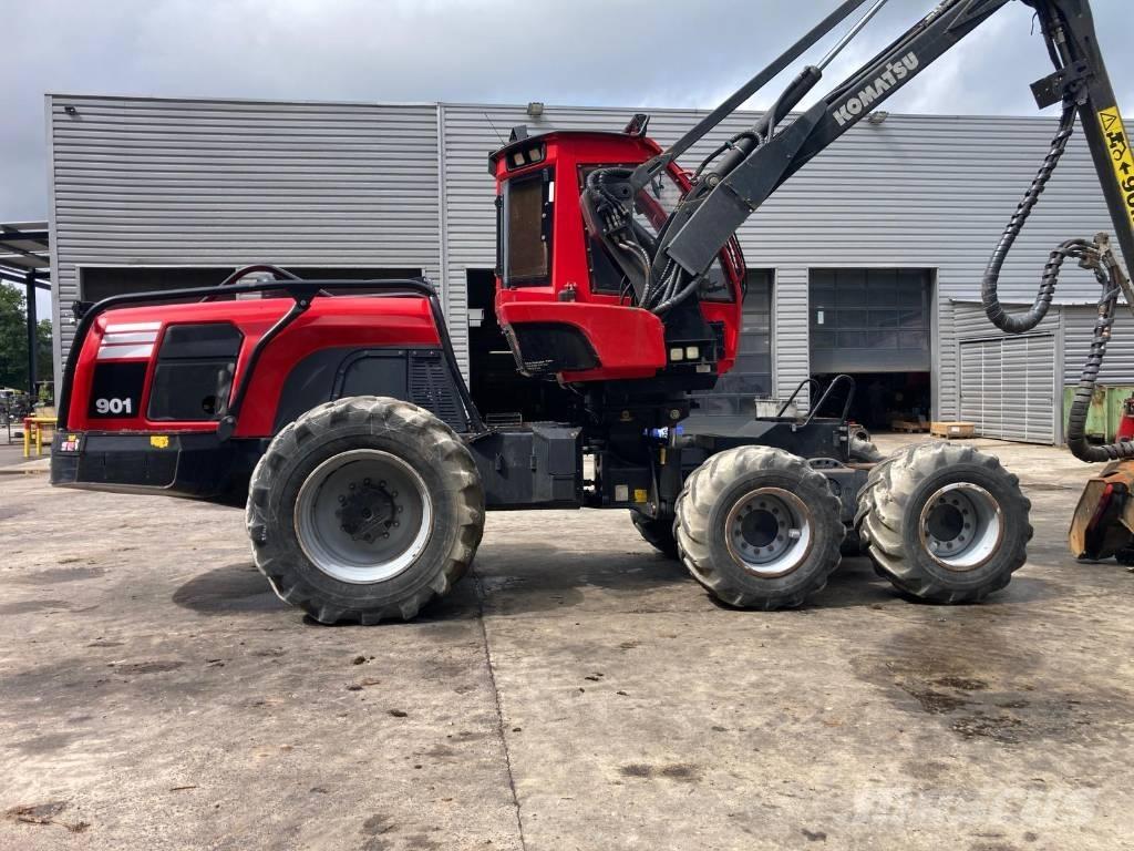 Komatsu 901 Harvesterit
