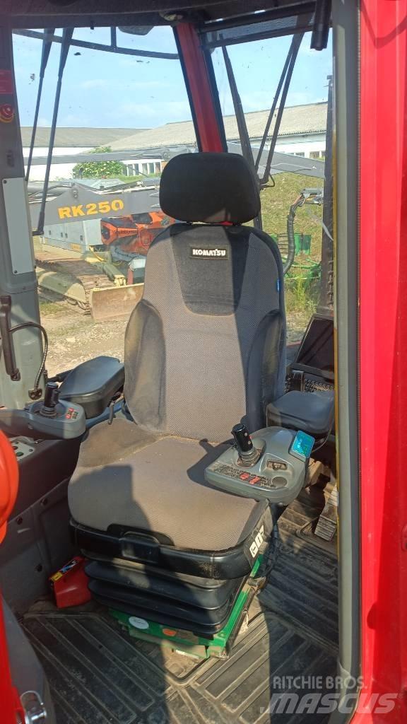 Komatsu 875 Kuormatraktorit