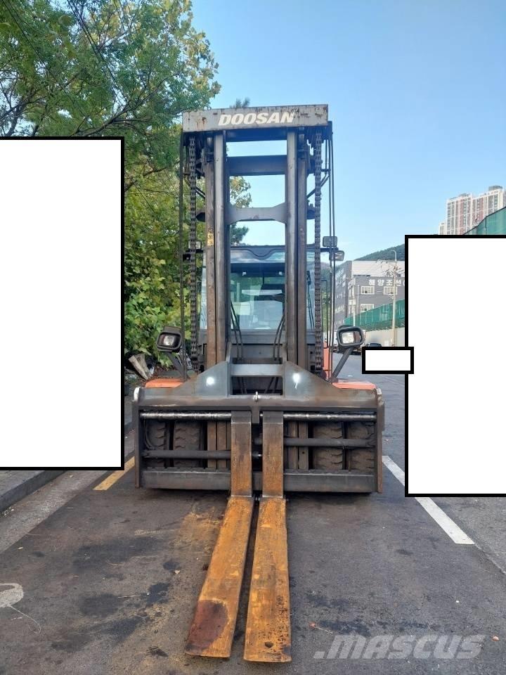 Doosan D 160 S-5 Dieseltrukit