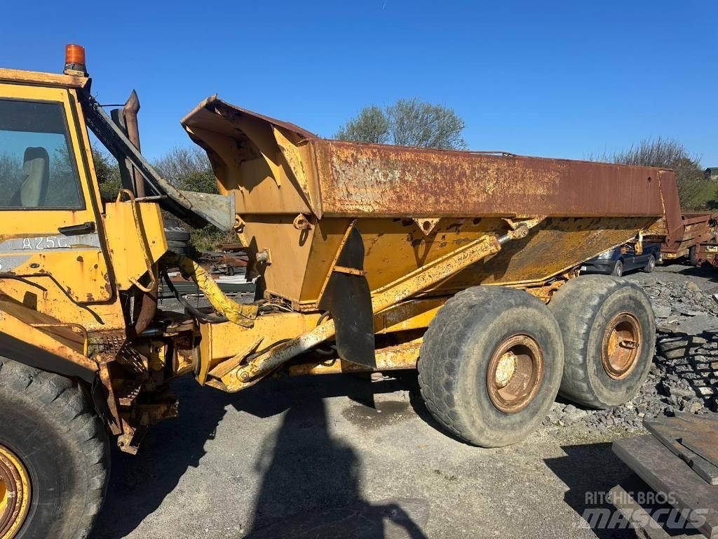 Volvo A 25 C Dumpperit