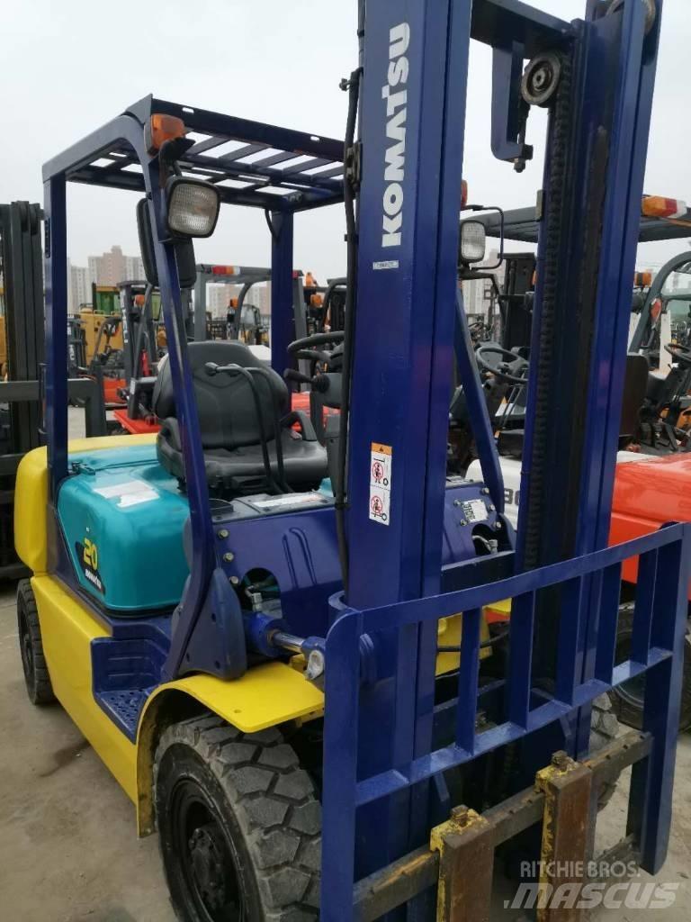 Komatsu 30 Kurottajat