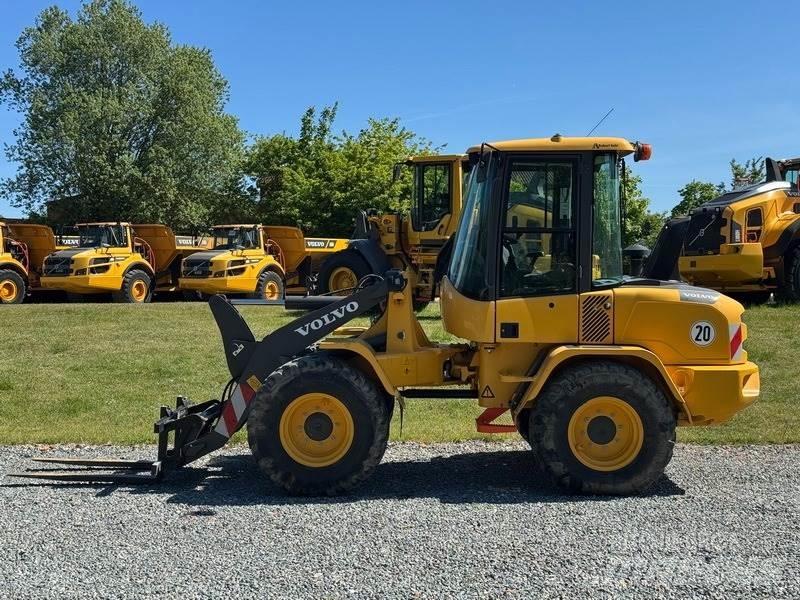 Volvo L 35 G Pyöräkuormaajat