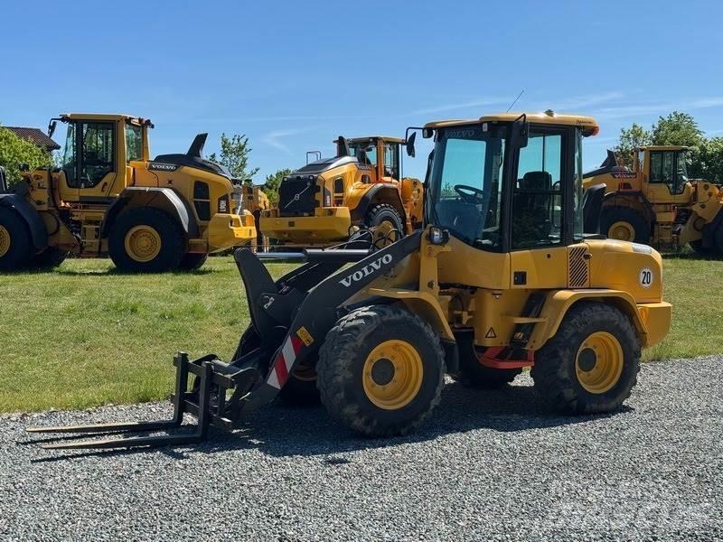 Volvo L 35 G Pyöräkuormaajat