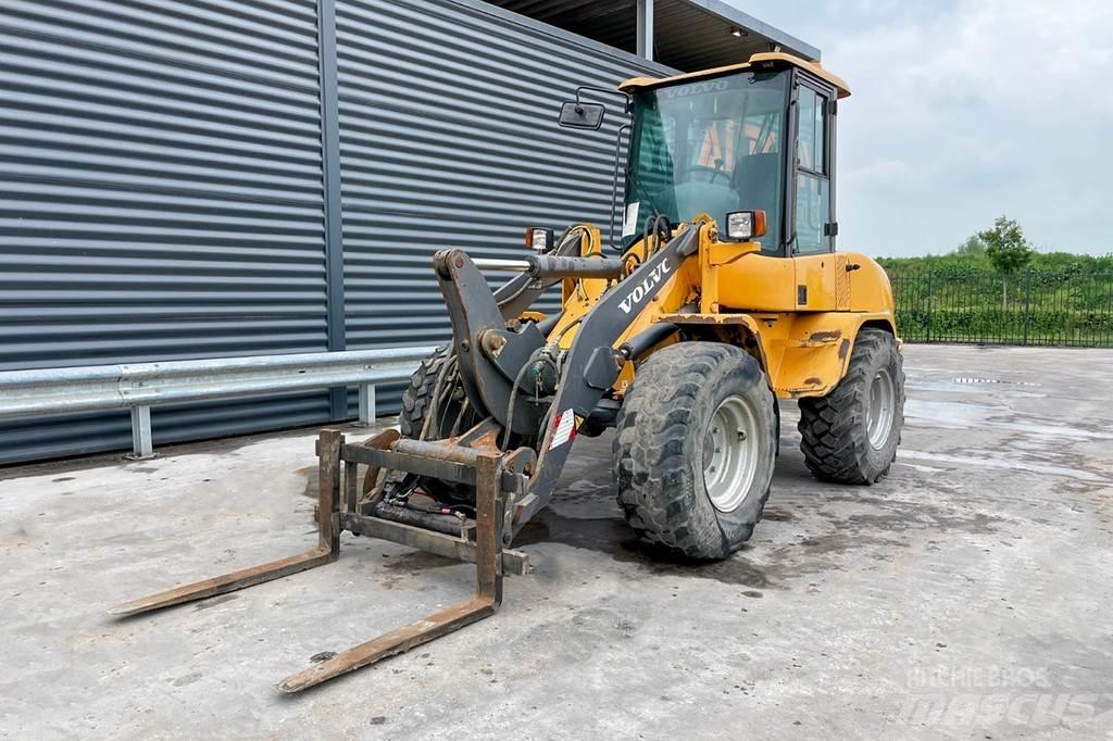 Volvo L 30 ZX Pyöräkuormaajat