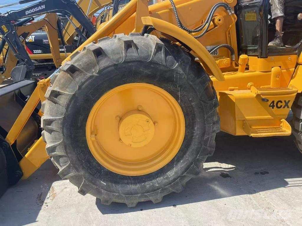 JCB 4 CX Kaivurikuormaajat