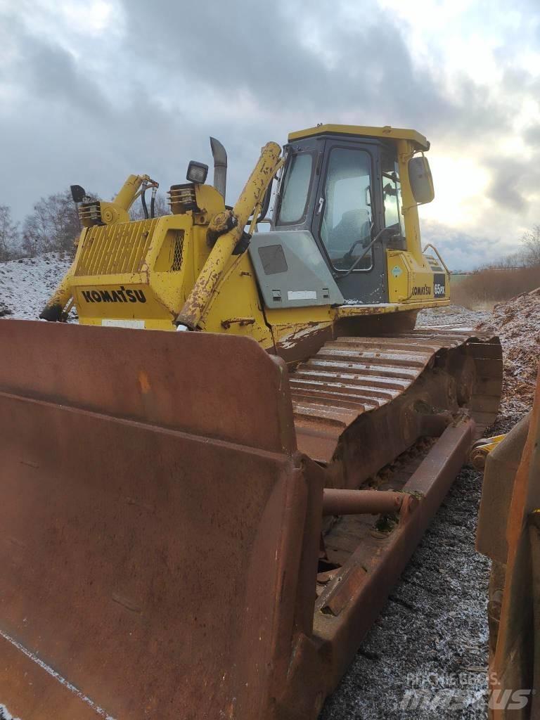 Komatsu D 65 PX-12 Telaketjupuskutraktorit
