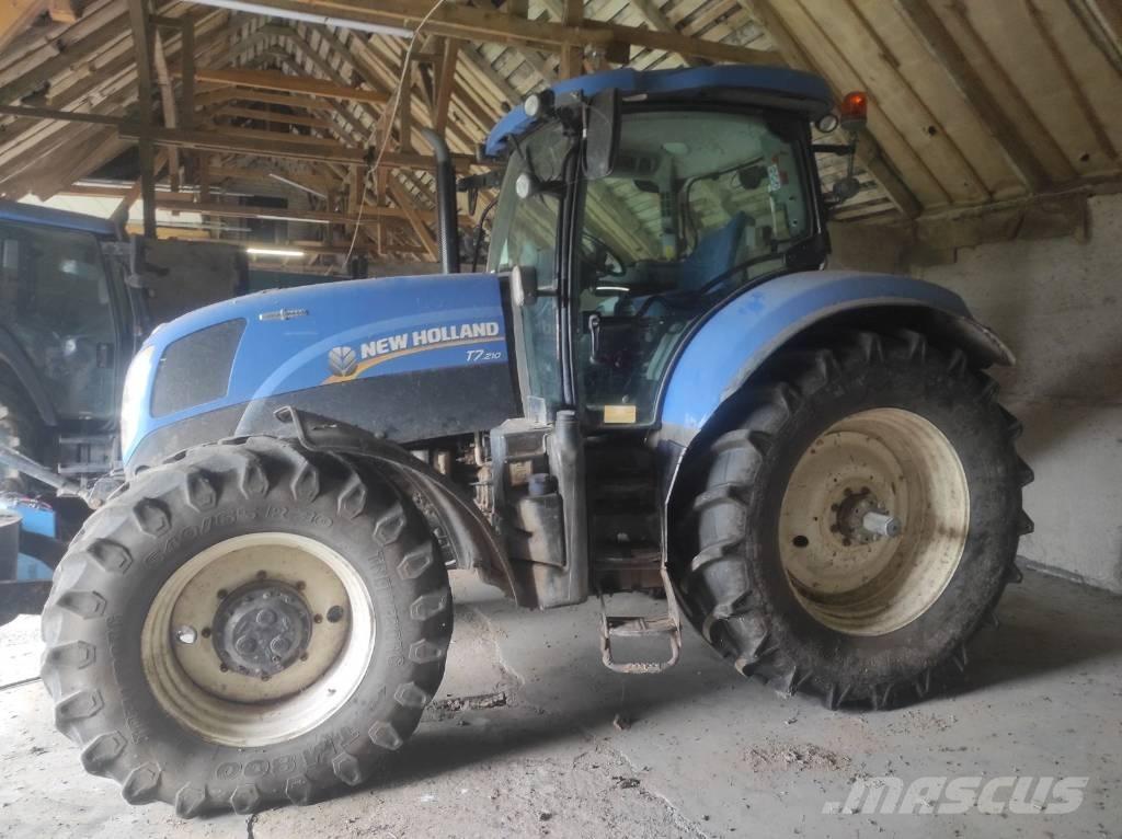 New Holland T 7.210 Traktorit