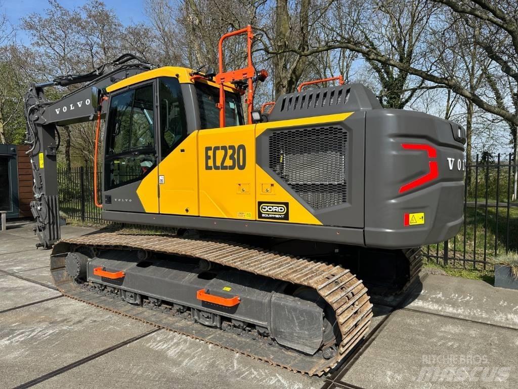 Volvo EC 230FL Telakaivukoneet
