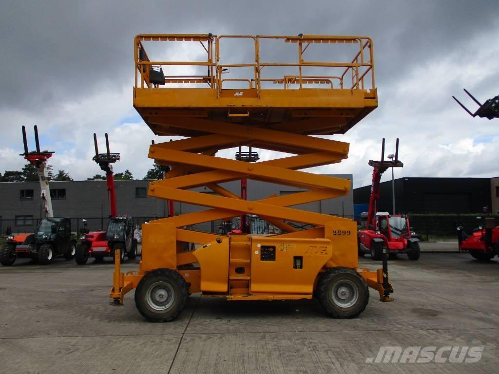 JLG 4394RT (337) Saksilavat