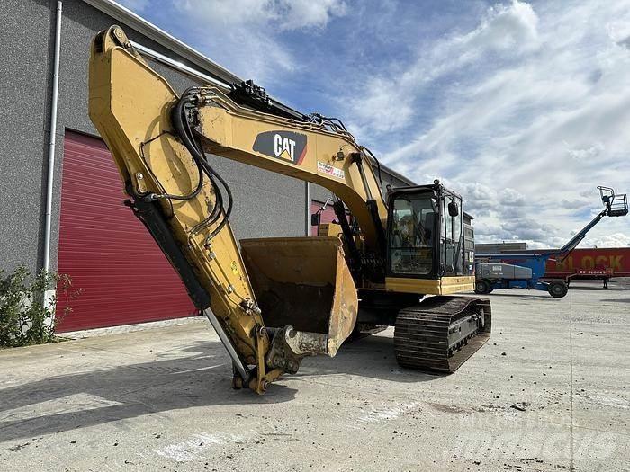 CAT 335FL Telakaivukoneet