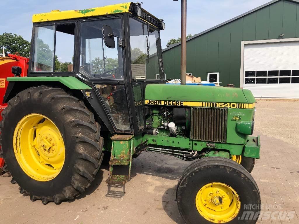 John Deere 1640 Traktorit