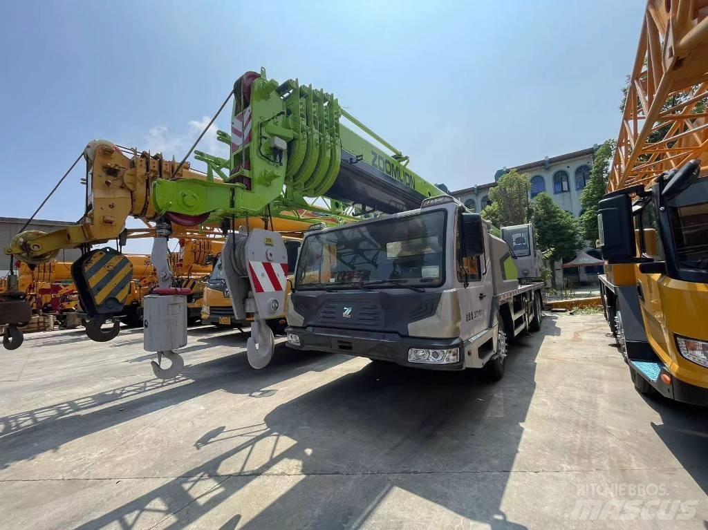 Zoomlion ZCT251V Mobiilinosturit