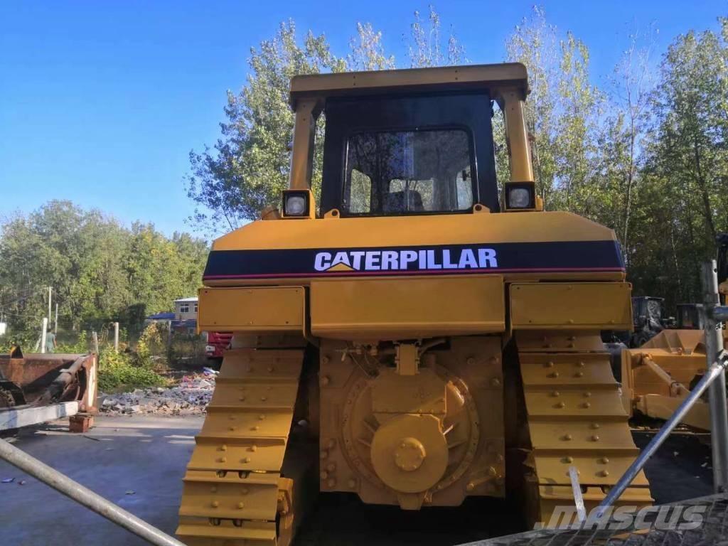 CAT D7H Telaketjupuskutraktorit