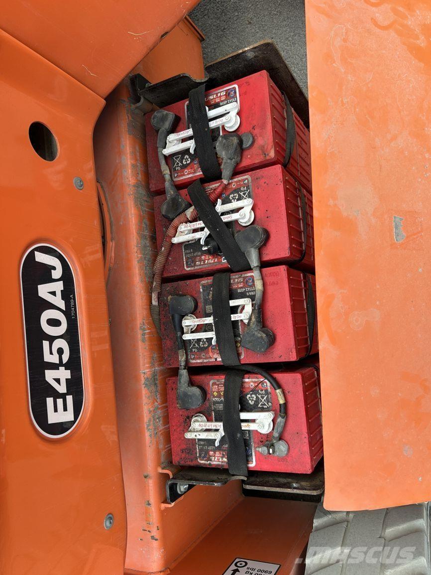 JLG E450AJ (2005) Kuukulkijat