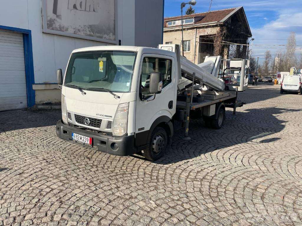 VERSALIFT VTX-240 Nostolava-autot