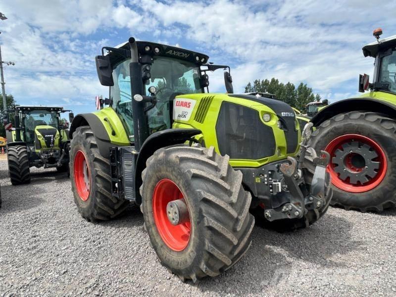 CLAAS AXION 870 Traktorit