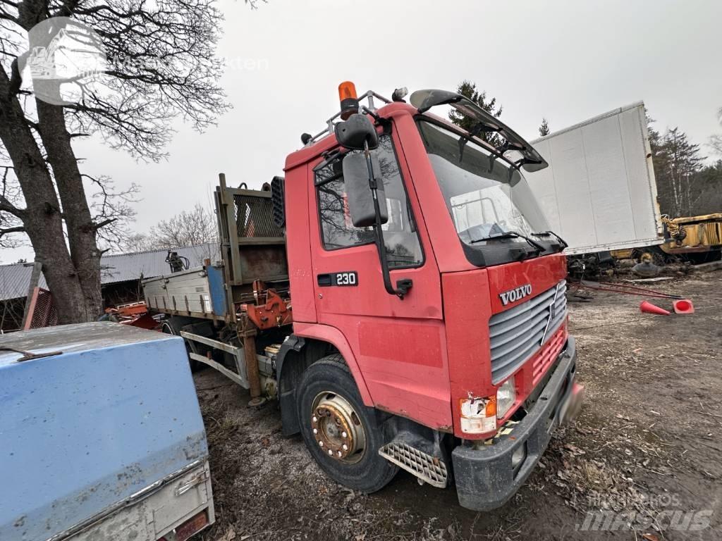 Volvo FL7 Nosturiautot