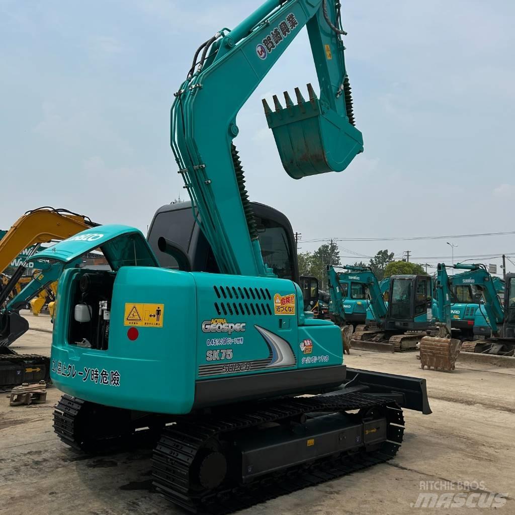 Kobelco 75 Telakaivukoneet