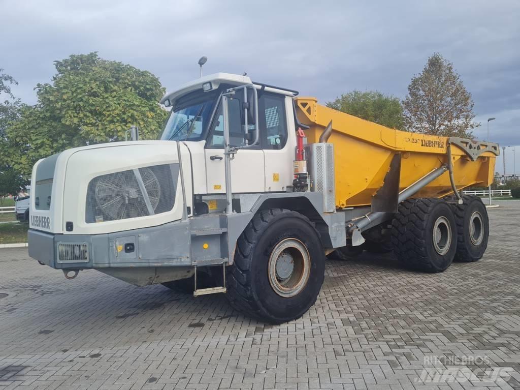 Liebherr TA 230 Dumpperit