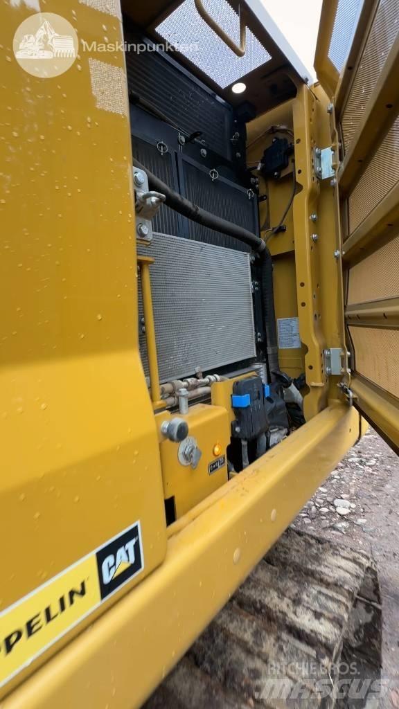 CAT 323 Telakaivukoneet